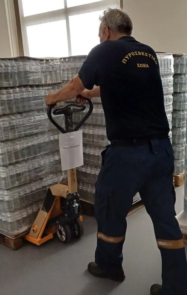 Arrena Natural Mineral Water supports the #HELPFIREFIGHTERS program
